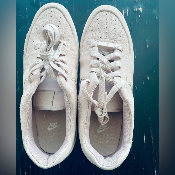 Womens Nike Air Force 1 Sage Low “Particle Beige” - Picture 2 of 7